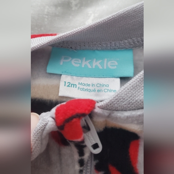 Pekkle Plaid Baby Onesie with Hockey Bear Design - Picture 4 of 4